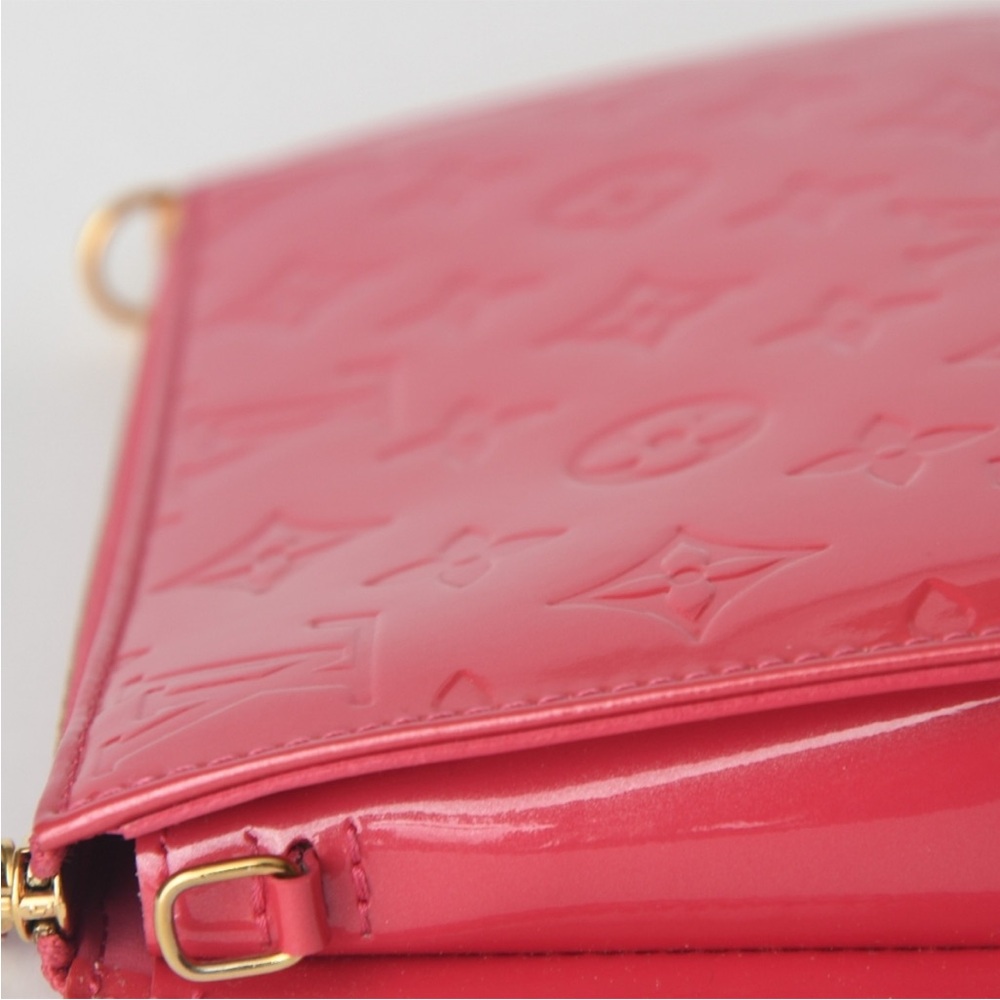 ❌SOLD❌ Authentic {Louis Vuitton} Lexington Pochette - Picture 7 of 15